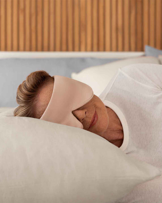 Weighted Silk Sleep Stone Mask - Petal with Rose Quartz Crystal - 
